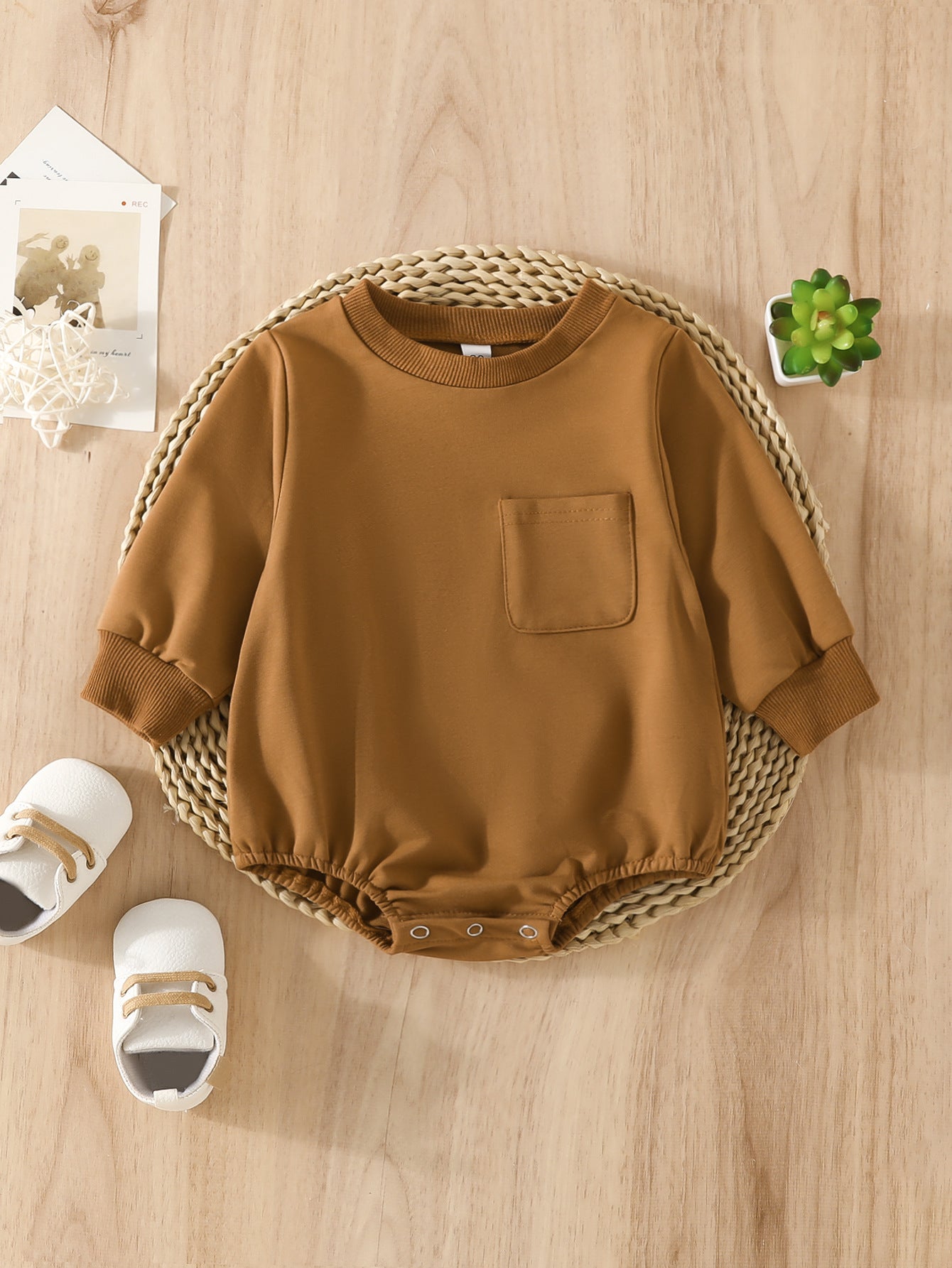 Long-Sleeve Pocket Triangle Romper for Babies